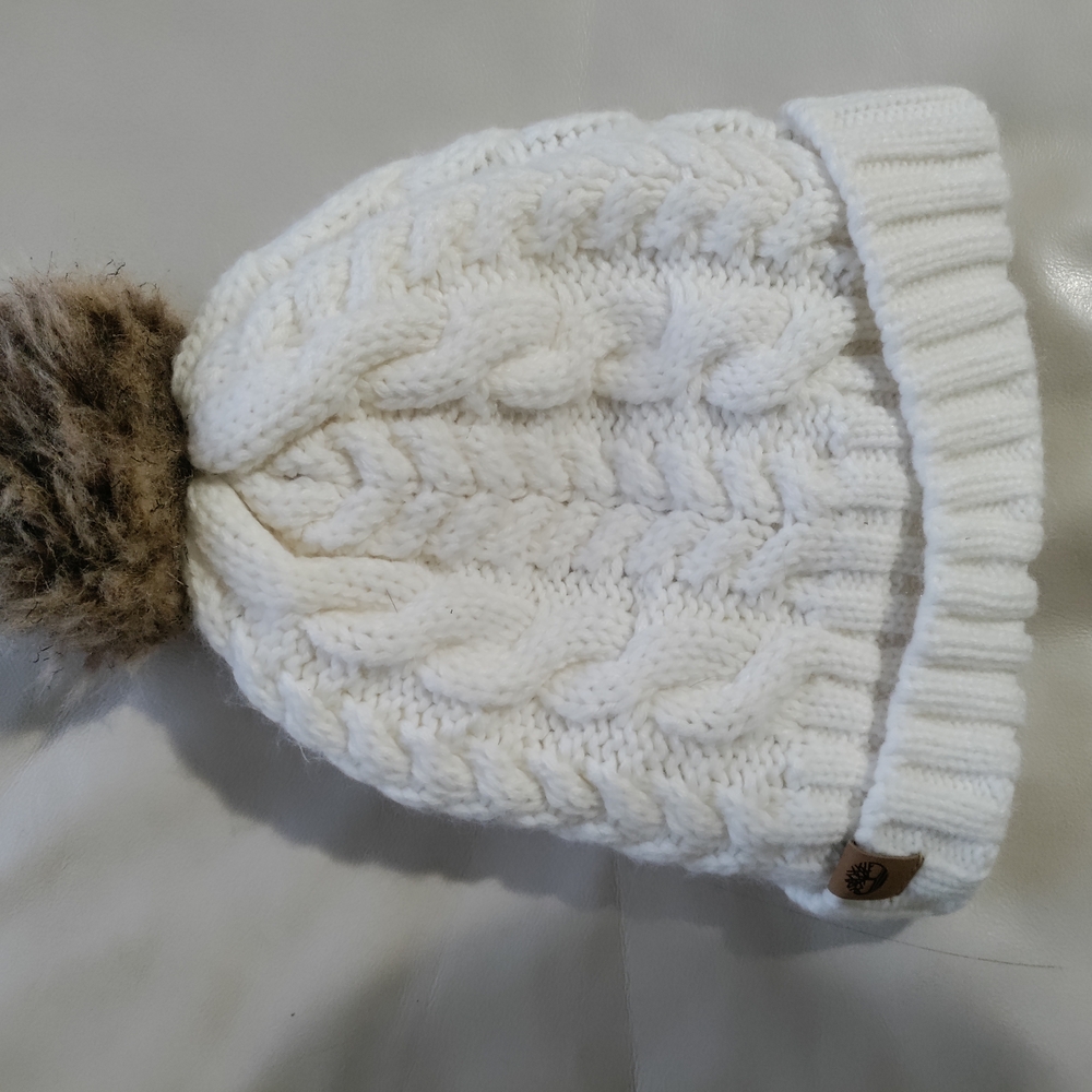 Timberland White and Brown Cable Knit Hat